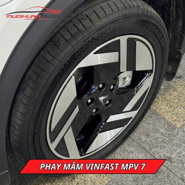 Phay mâm Vinfast MPV 7