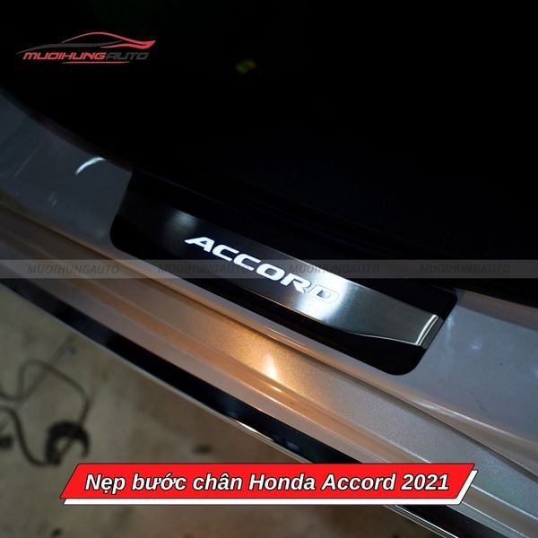 Nẹp Bước Chân Honda Accord 2021