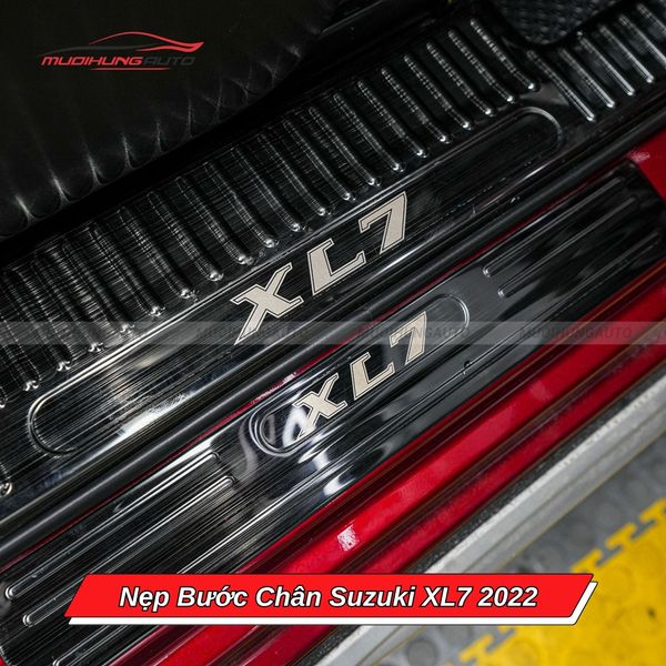 Nẹp Bước Chân Suzuki XL7 2022