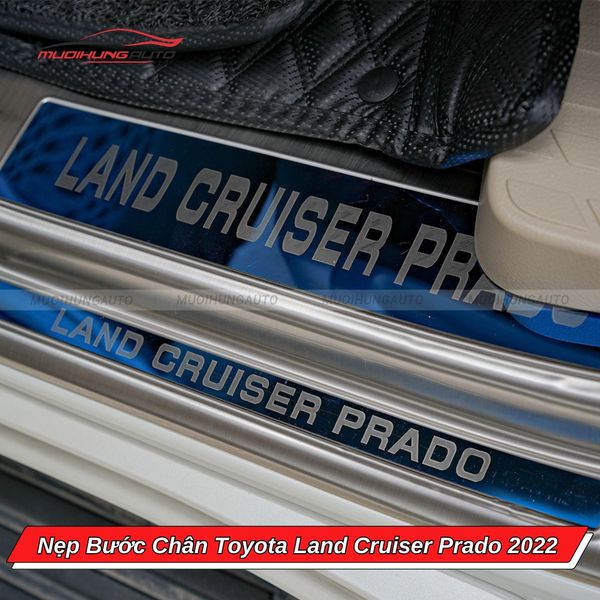 Nẹp Bước Chân Toyota Land Cruiser Prado 2022