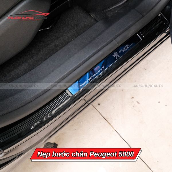 Nẹp Bước Chân Peugeot 5008