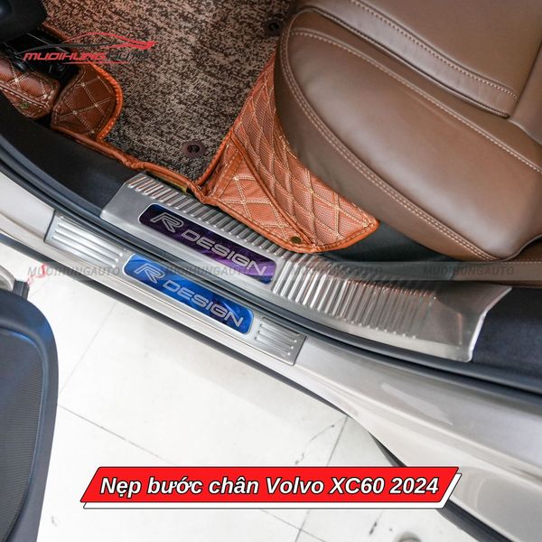 Nẹp Bước Chân Volvo XC60 2024