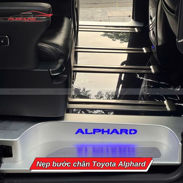 Nẹp Bước Chân Toyota Alphard