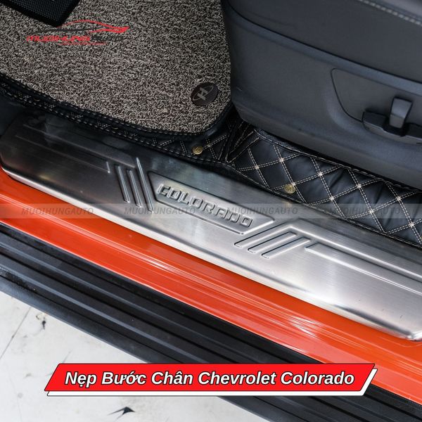 Nẹp Bước Chân Chevrolet Colorado