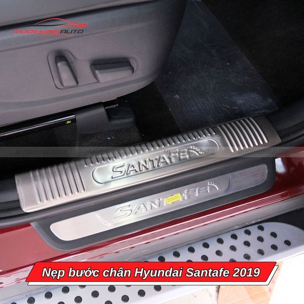 Nẹp Bước Chân Hyundai Santafe 2019