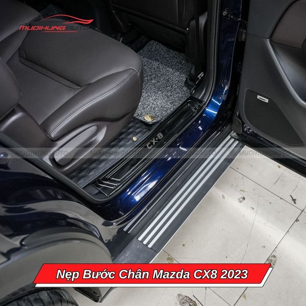 Nẹp Bước Chân Mazda CX8 2023