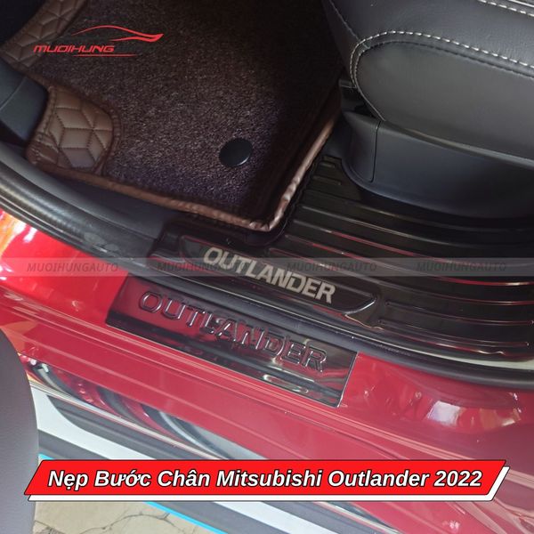 Nẹp Bước Chân Mitsubishi Outlander 2022