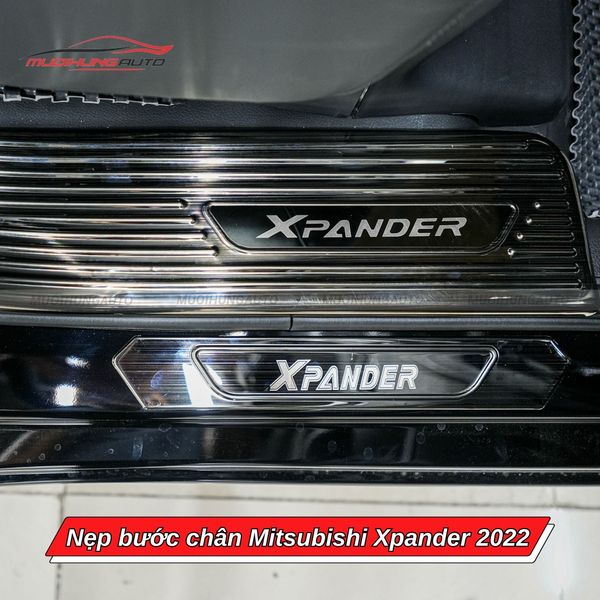 Nẹp Bước Chân Mitsubishi Xpander 2022
