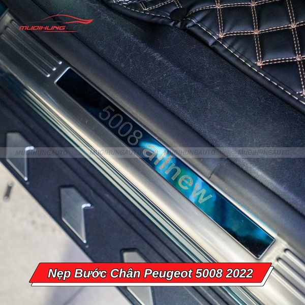 Nẹp Bước Chân Peugeot 5008 2022