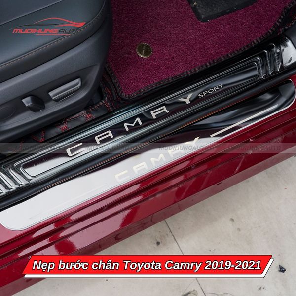 Nẹp Bước Chân Toyota Camry 2019-2021