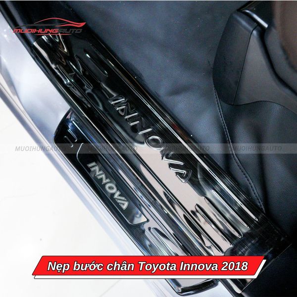 Nẹp Bước Chân Toyota Innova 2018