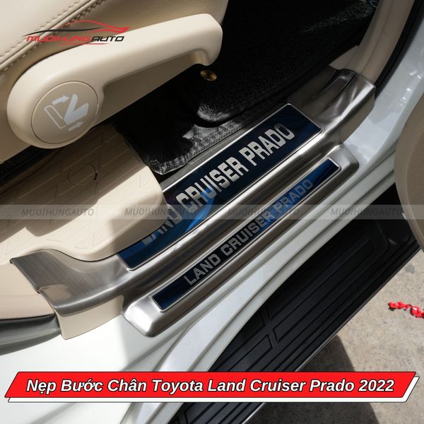 Nẹp Bước Chân Toyota Land Cruiser Prado 2022