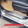 Nẹp Bước Chân Toyota Hilux 2021