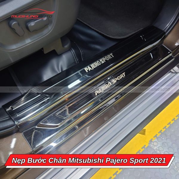 Nẹp Bước Chân Mitsubishi Pajero Sport 2021