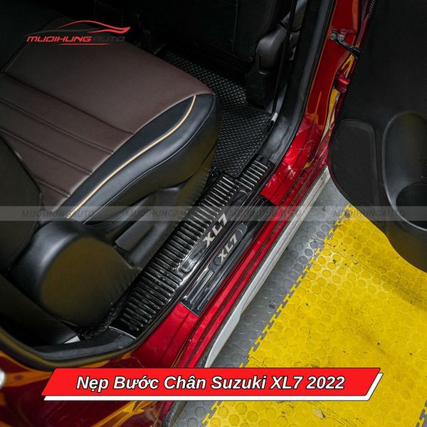 Nẹp Bước Chân Suzuki XL7 2022