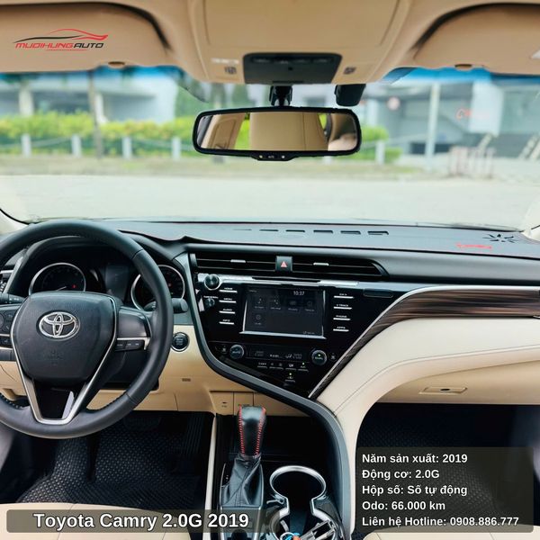 Toyota Camry 2.0G - 2019