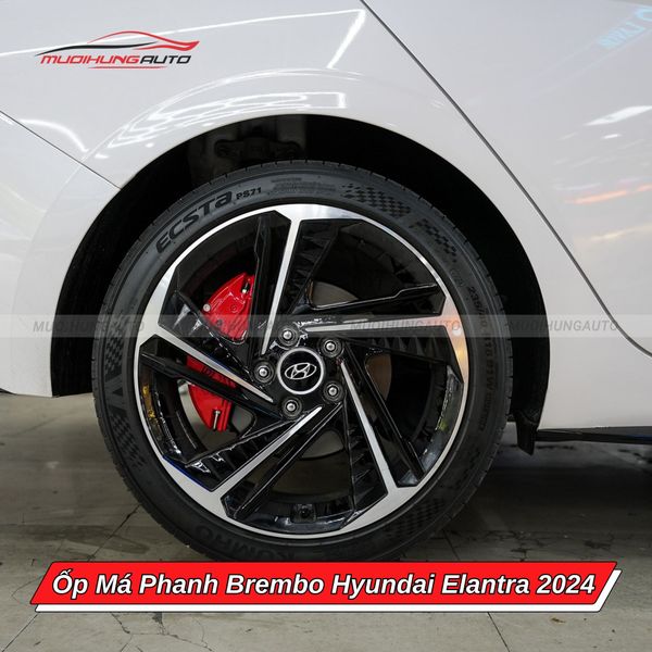 Ốp Má Phanh Brembo Hyundai Elantra 2024