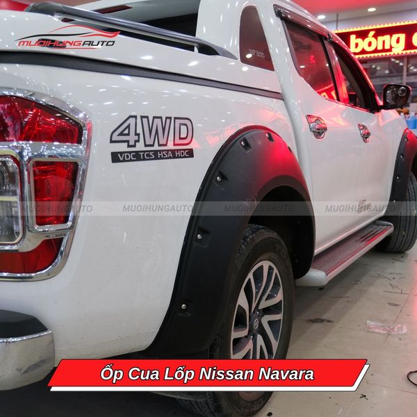 Ốp Cua Lốp Nissan Navara