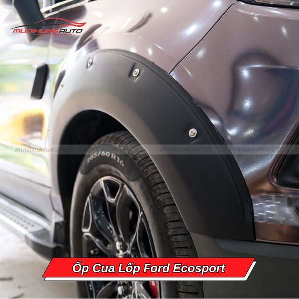 Ốp Cua Lốp Ford Ecosport
