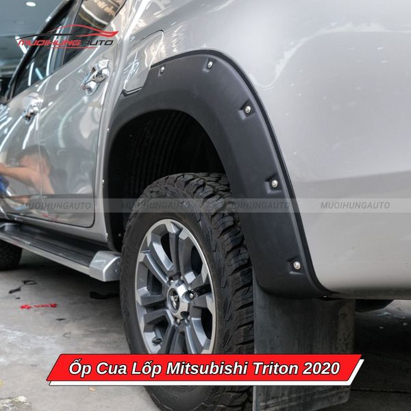 Ốp Cua Lốp Mitsubishi Triton 2020