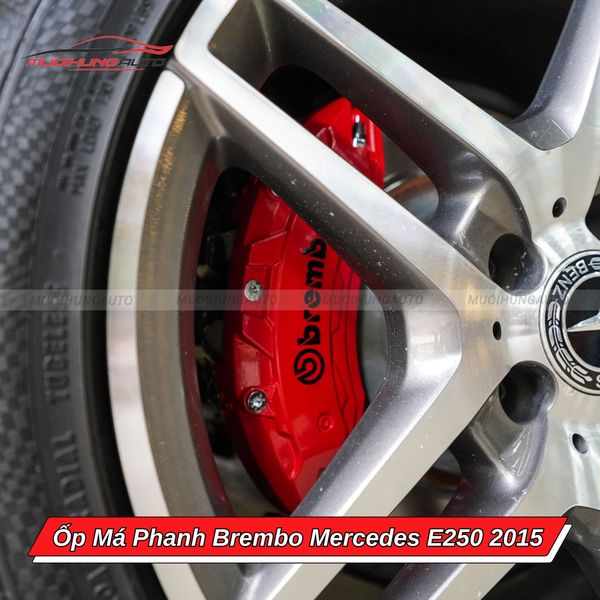 Ốp Má Phanh Brembo Mercedes E250 2015