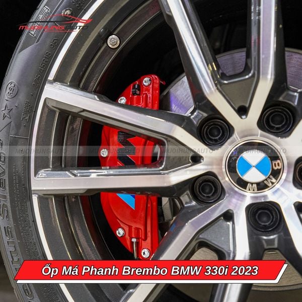 Ốp Má Phanh Brembo BMW 330i 2023