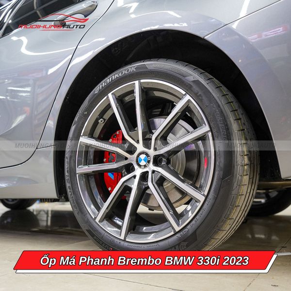 Ốp Má Phanh Brembo BMW 330i 2023