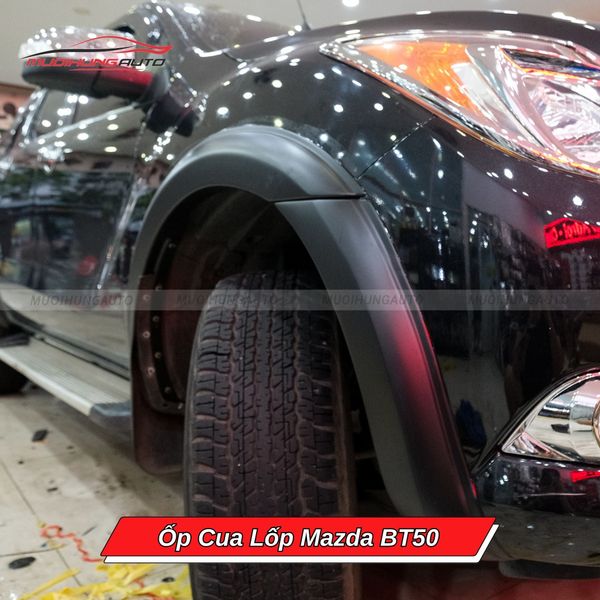 Ốp Cua Lốp Mazda BT50