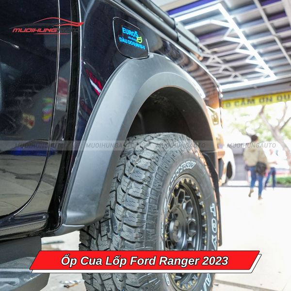 Ốp Cua Lốp Ford Ranger 2023