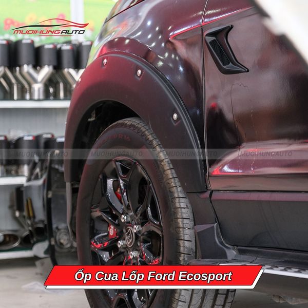 Ốp Cua Lốp Ford Ecosport