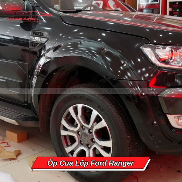 Ốp Cua Lốp Ford Ranger