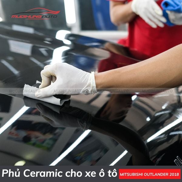 Phủ Ceramic Cho Xe Ô Tô Mitsubishi Outlander 2018