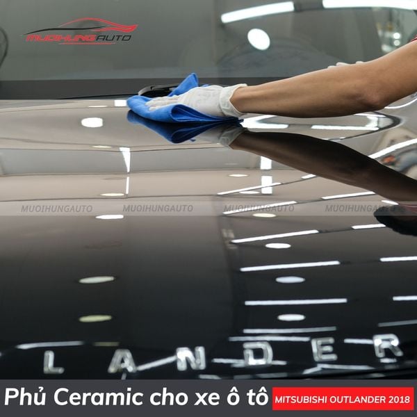 Phủ Ceramic Cho Xe Ô Tô Mitsubishi Outlander 2018