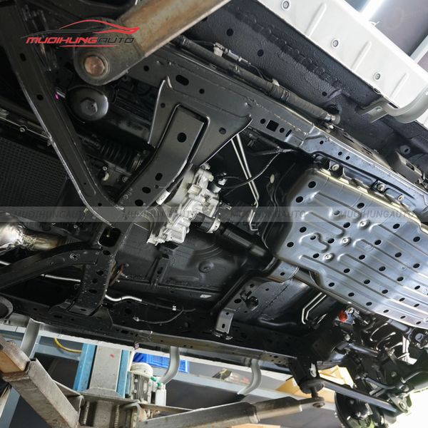 Phủ Gầm Xe Ô Tô Ford Everest 2024