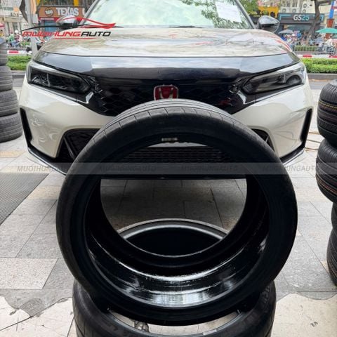 Tráng lốp chống đinh cho xe Honda Civic 2025