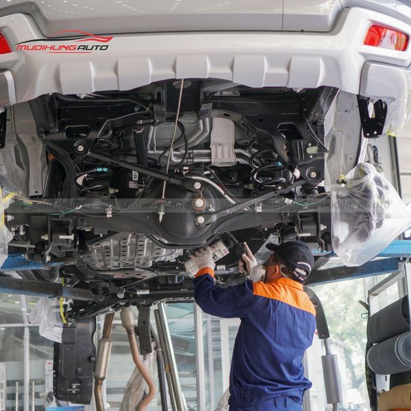 Phủ Gầm Xe Ô Tô Ford Everest