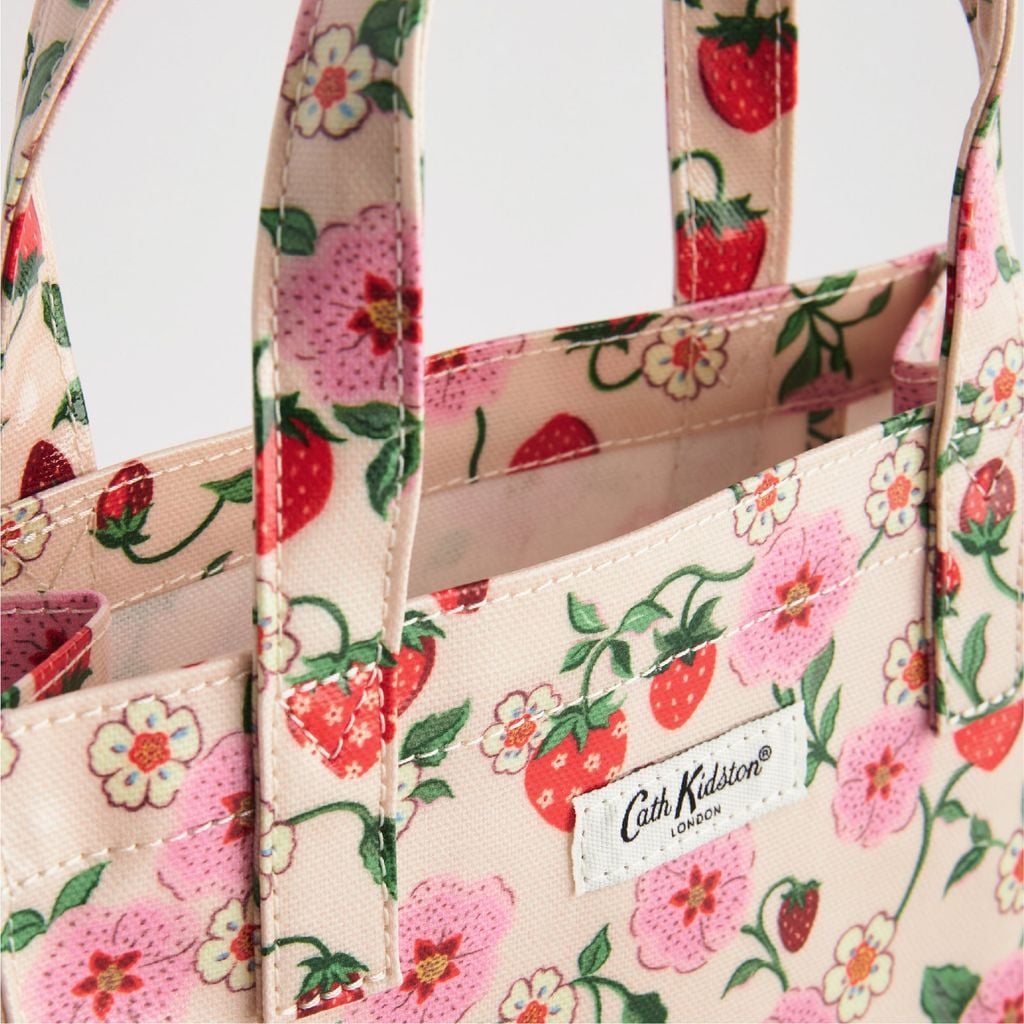  DEAL 1. TÚI ĐEO TAY NHỎ CATH KIDSTON HOẠ TIẾT MÙA HÈ VÀI COTTON PHỦ PVC CHỐNG THẤM NƯỚC 