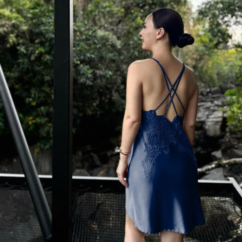  DEAL 11C: ĐẦM NGỦ DÂY ĐÔI CHÉO SAU LƯNG - MÀU XANH ĐEN 