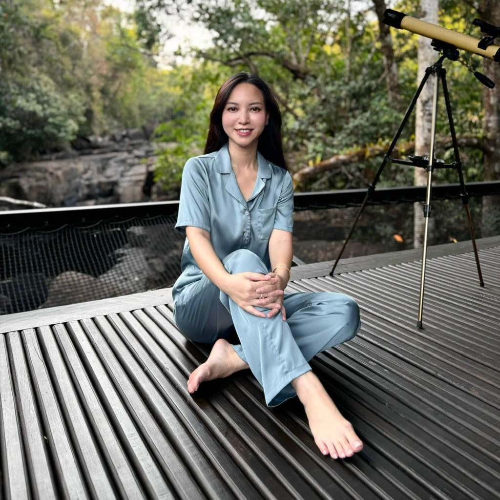  DEAL 8B: BỘ ĐỒ NGỦ SATIN - MÀU XANH ĐÁ 