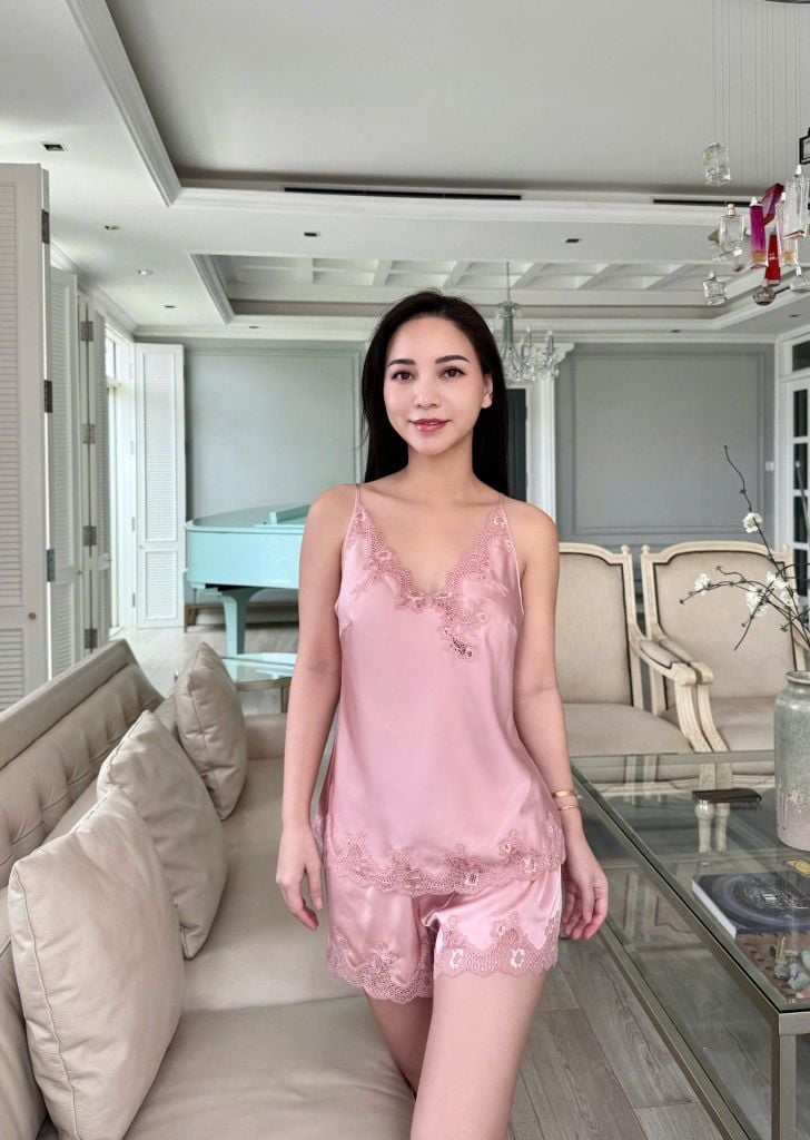  DEAL 1: ĐỒ NGỦ NGẮN LỤA - MÀU HỒNG 