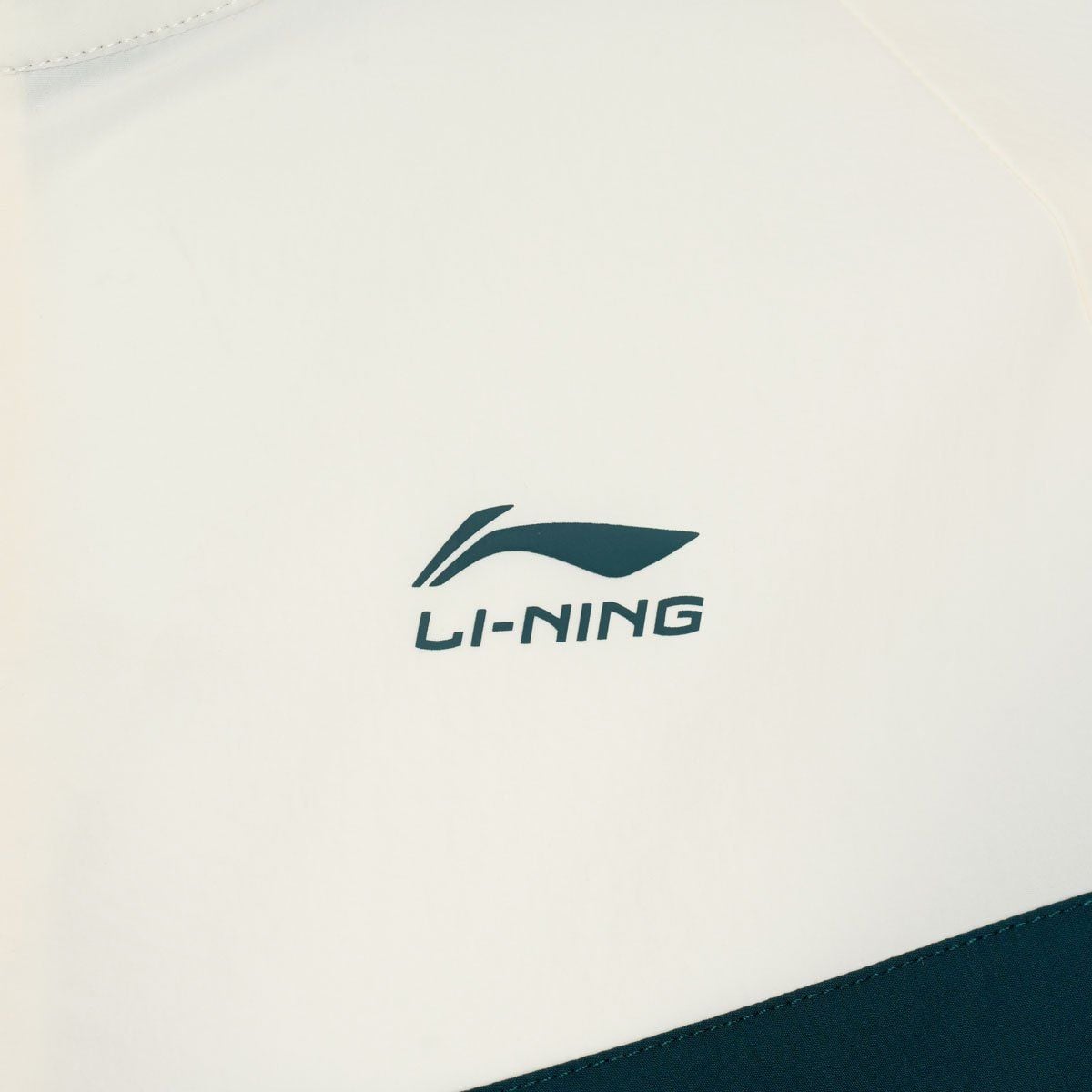 Áo gió không mũ Nam AFDV289-2V