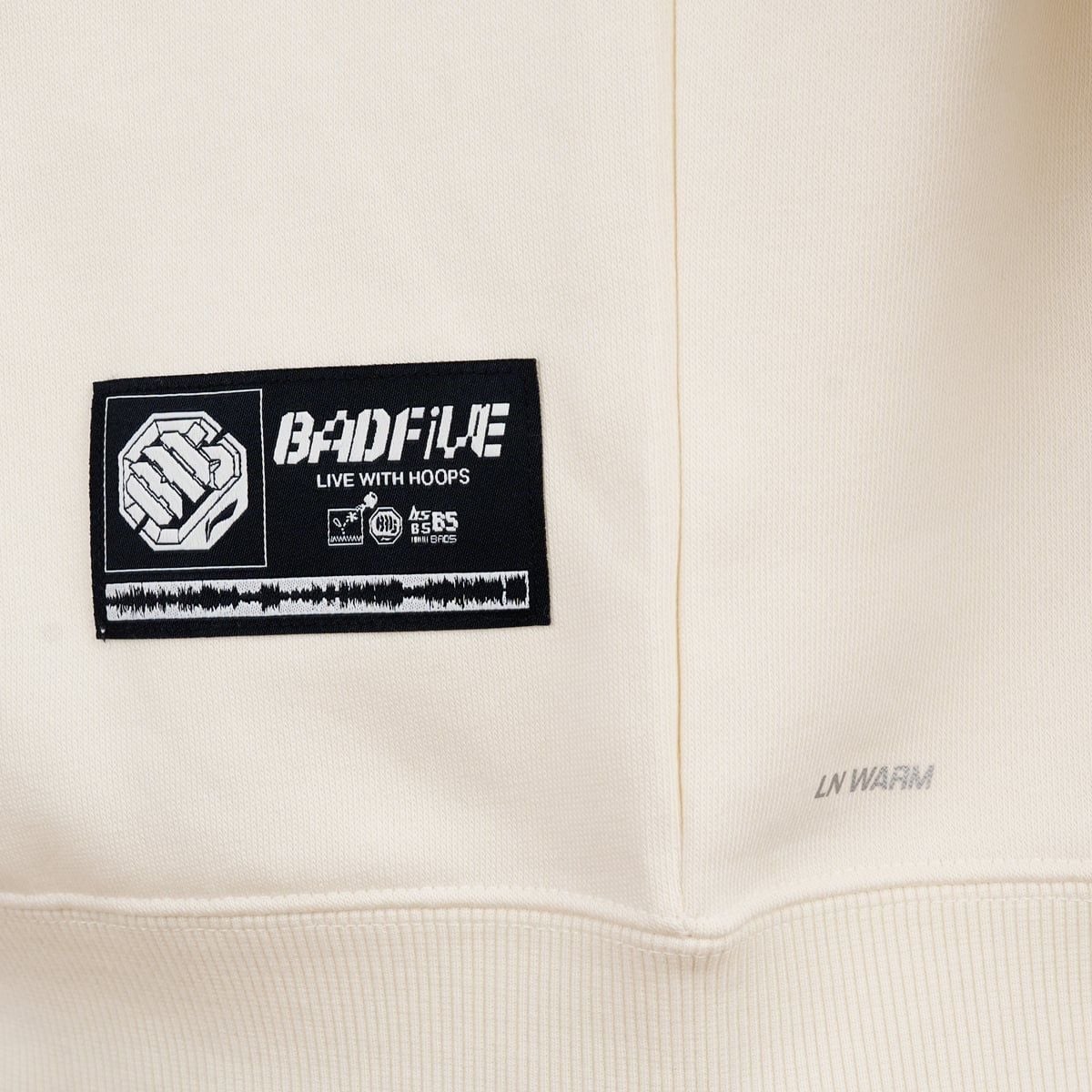 Áo nỉ cổ tròn có mũ Nam AWDV877-1V