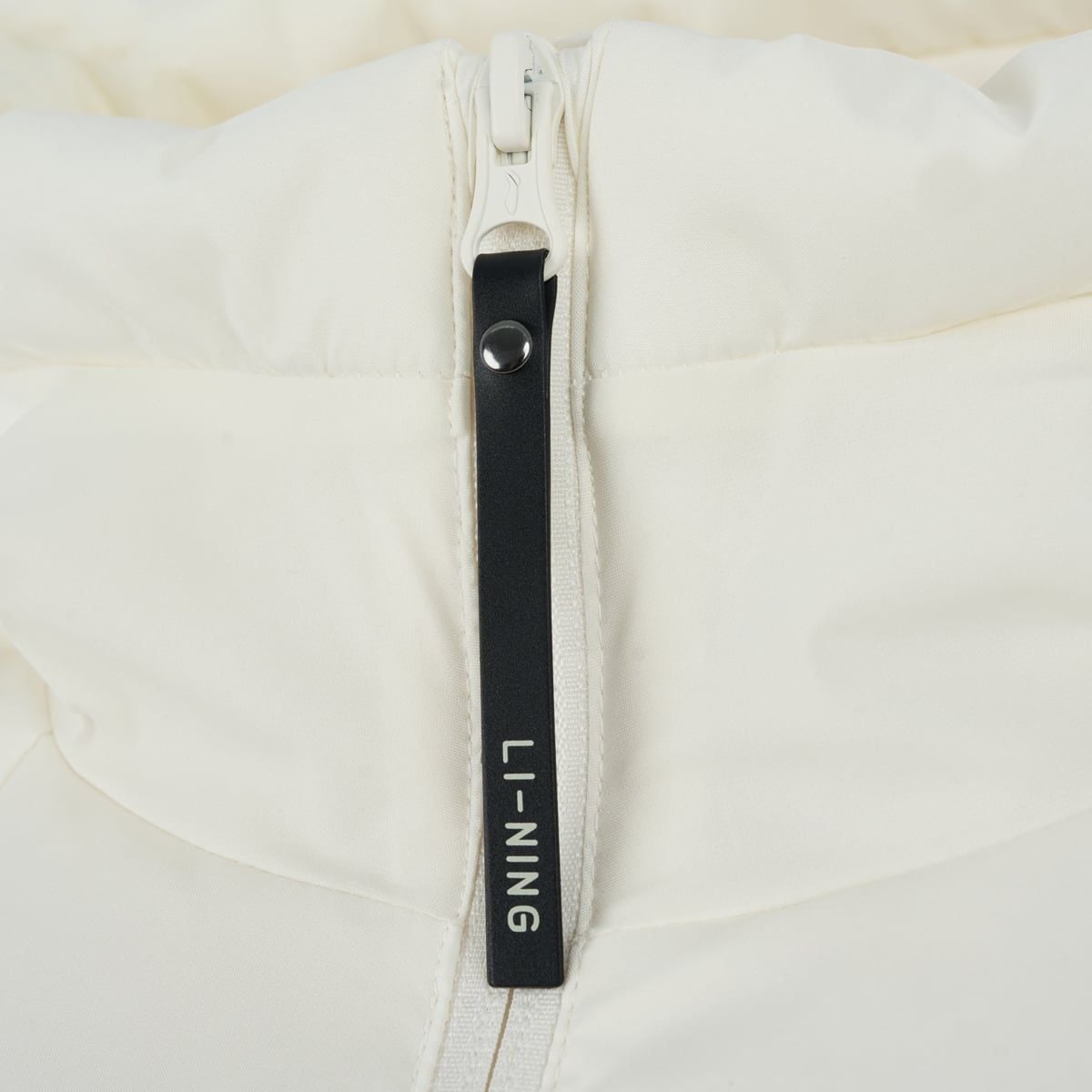 Áo lông vũ có mũ Nữ AYMV198-5V