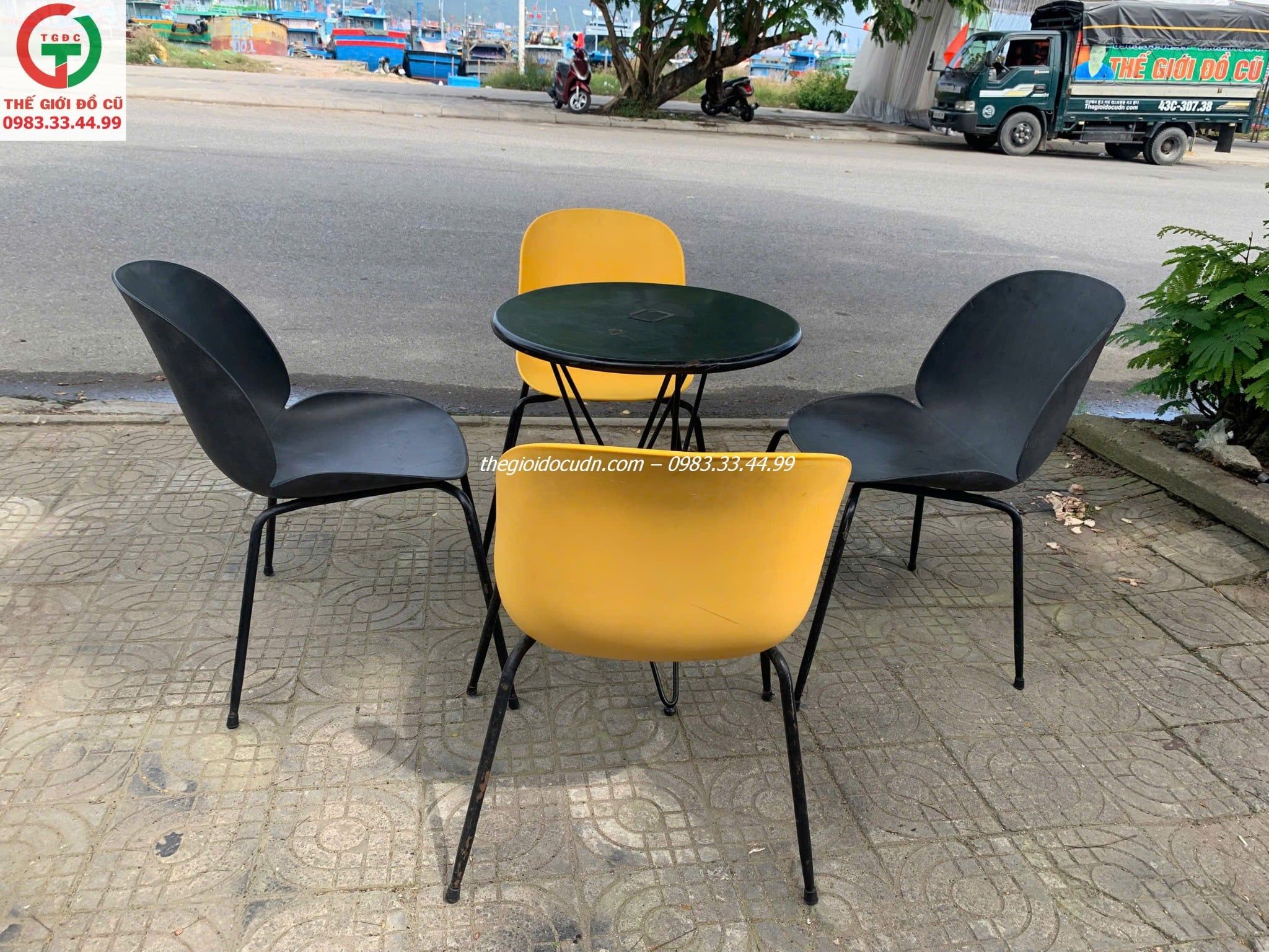 Bàn ghế cafe thanh lý