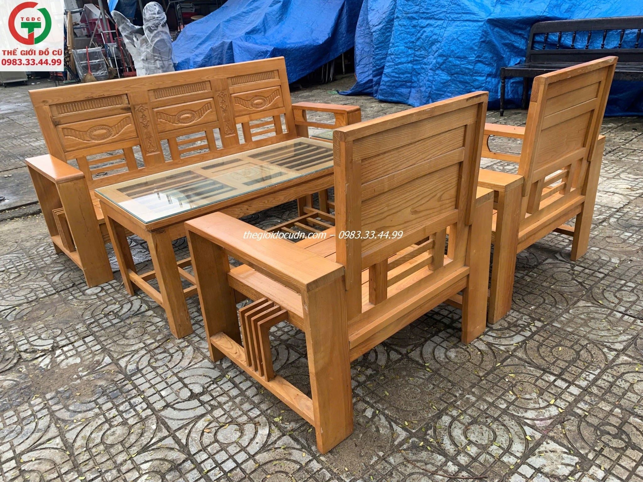 Salon gỗ thanh lý