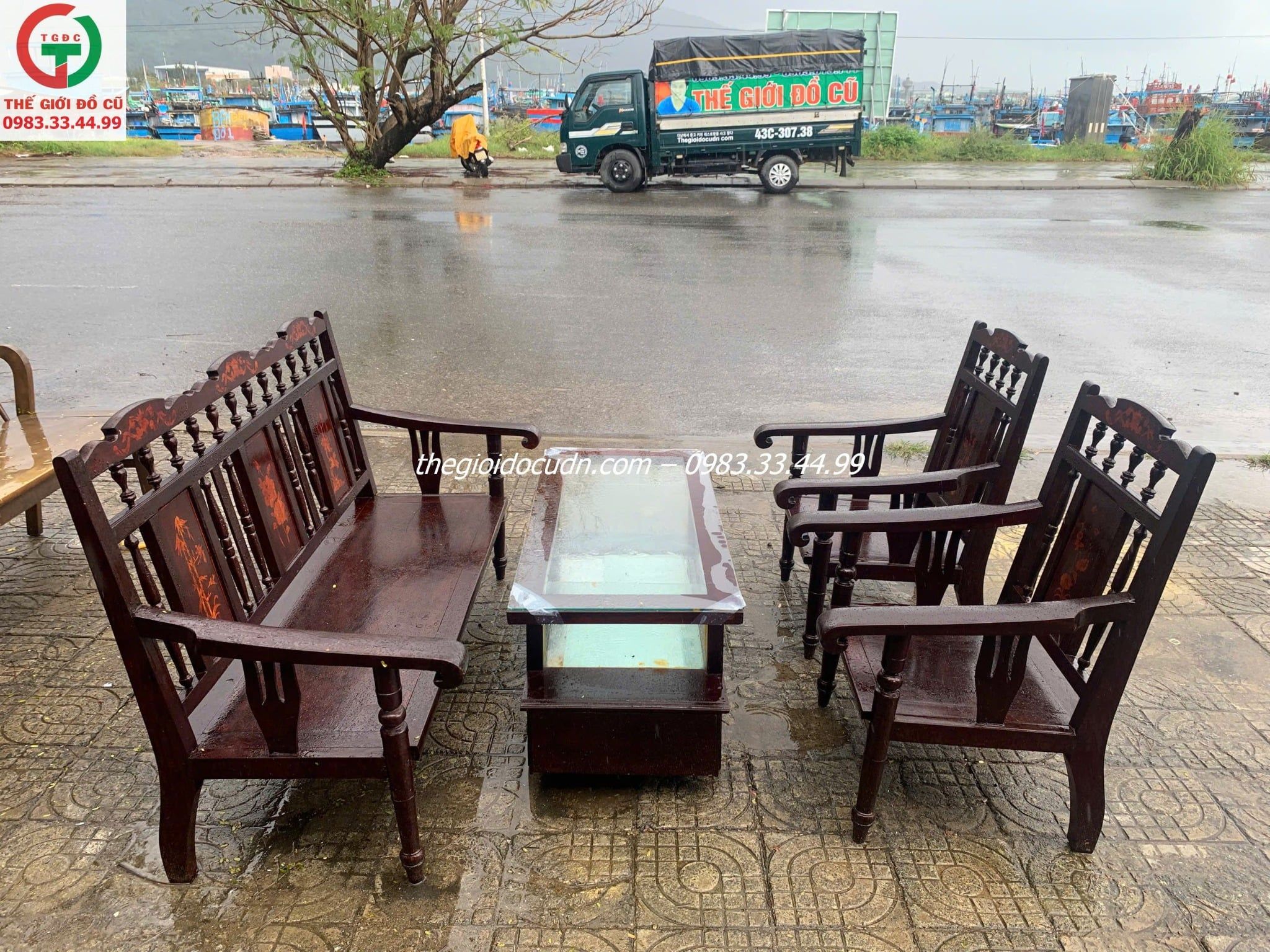 Salon gỗ xưa thanh lý