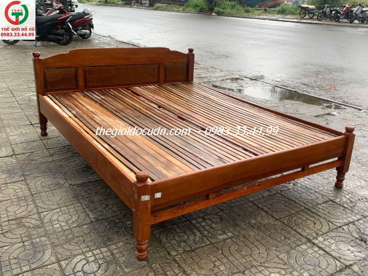 Giường gỗ thanh lý