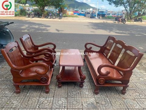 Bàn ghế phòng khách thanh lý