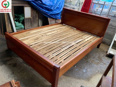 Giường gỗ xoan đào thanh lý