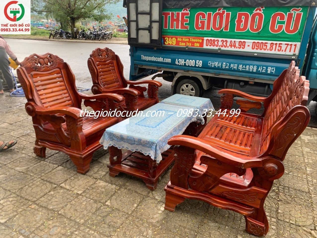 Salon gỗ thanh lý